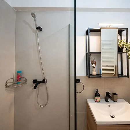 Fantastic In Odyssey & Pool Mamaia