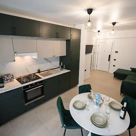 Fantastic In Odyssey & Pool Appartement Mamaia