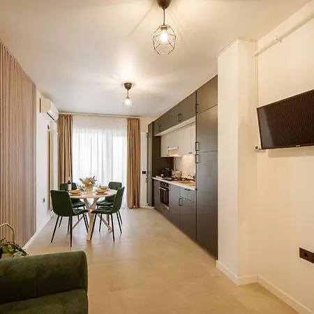 Fantastic In Odyssey & Pool * Mamaia