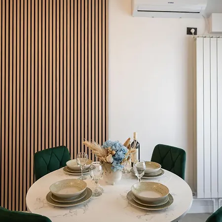 Fantastic In Odyssey & Pool Appartement